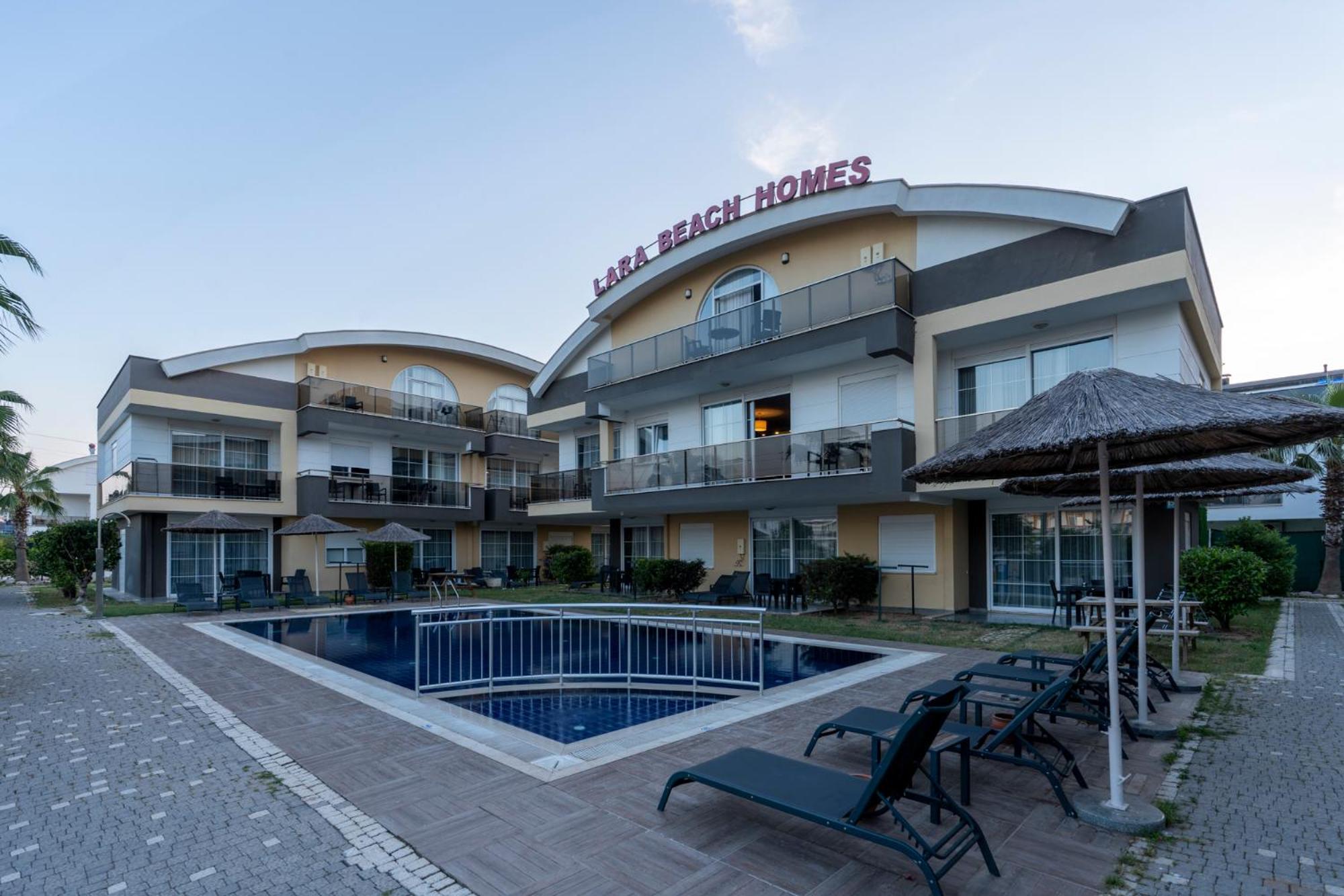 Апарт-отель Lara Homes