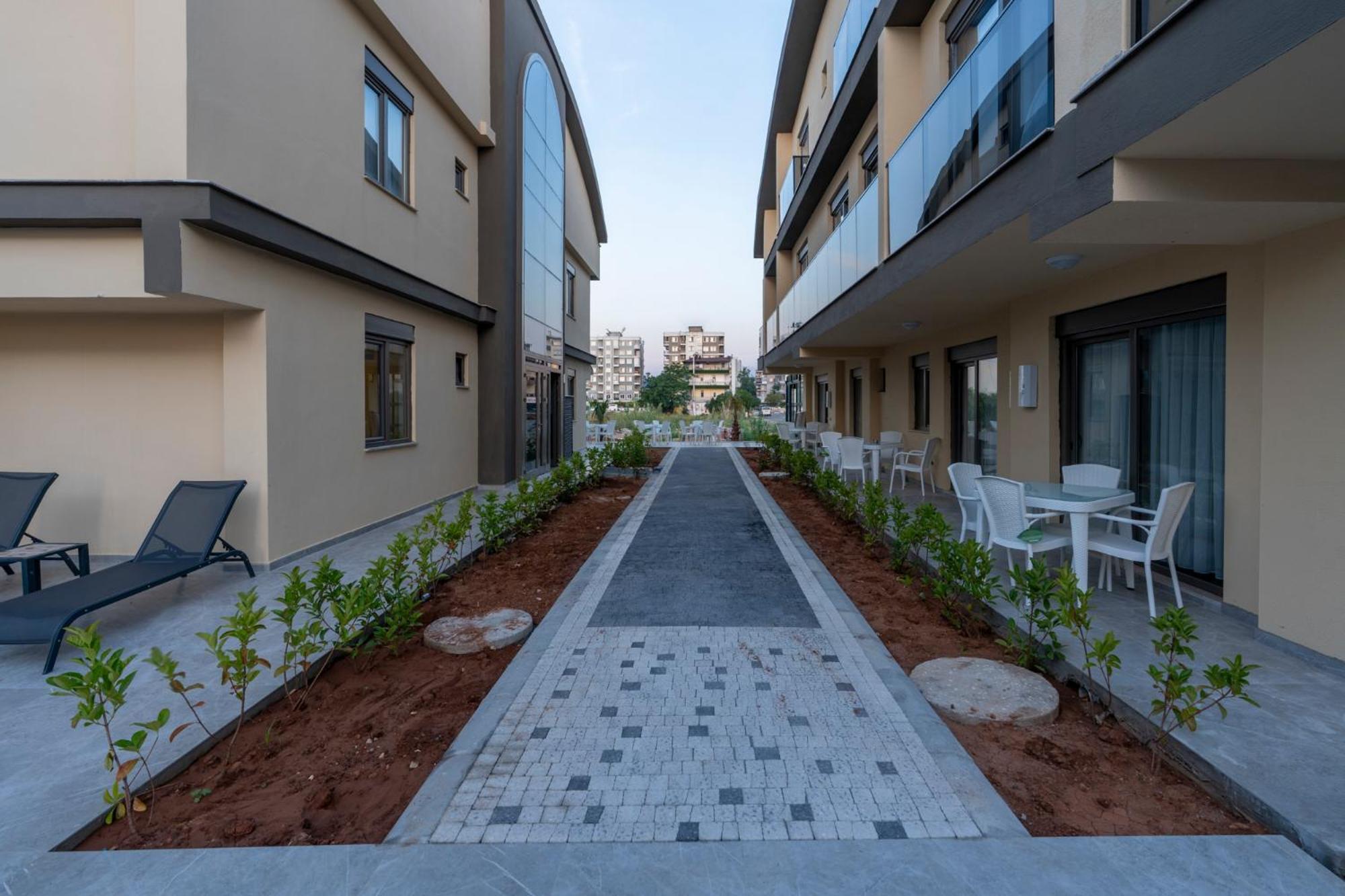 Lara Homes Апарт-отель 2*