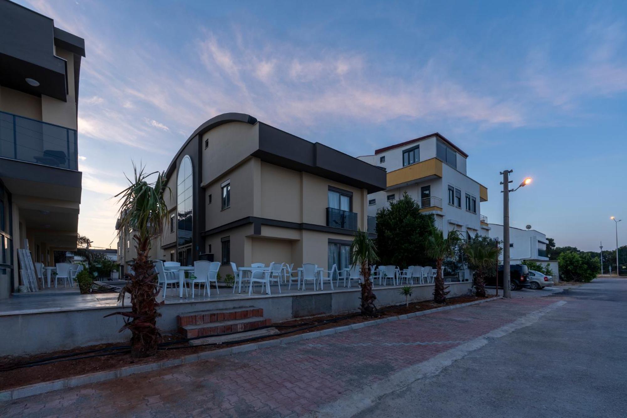 Lara Homes Апарт-отель 2*