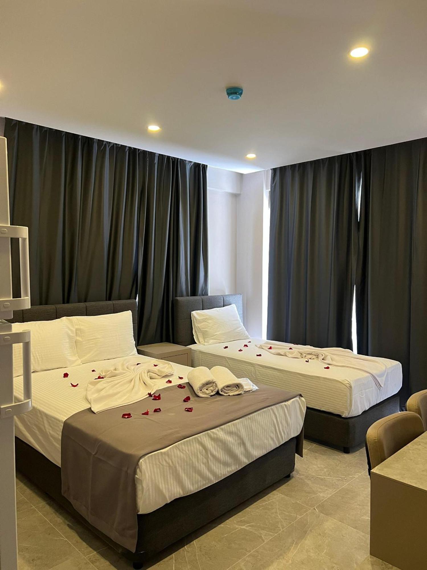 Lara Homes